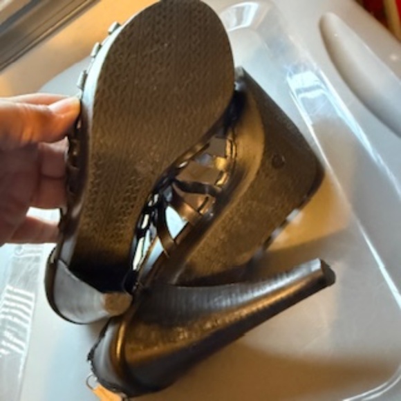 Michael Kors cages leather heels - Picture 8 of 11